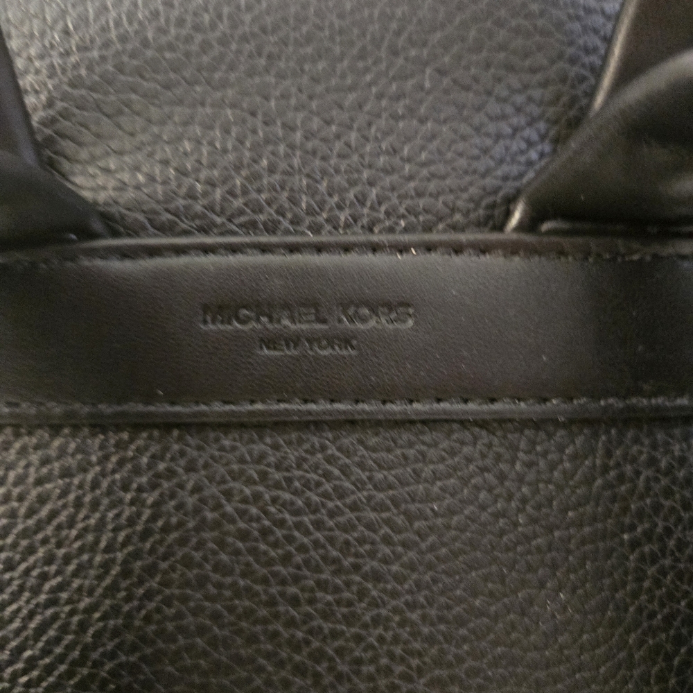 Michael Kors Pebbled Leather Backpack  Stylish & Functional City Bag NWT - Picture 3 of 10